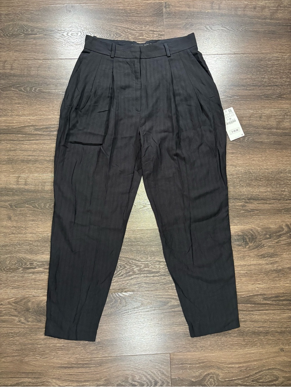 NWT Zara Black Pleated Dress Pants - Classic Tailored Fit